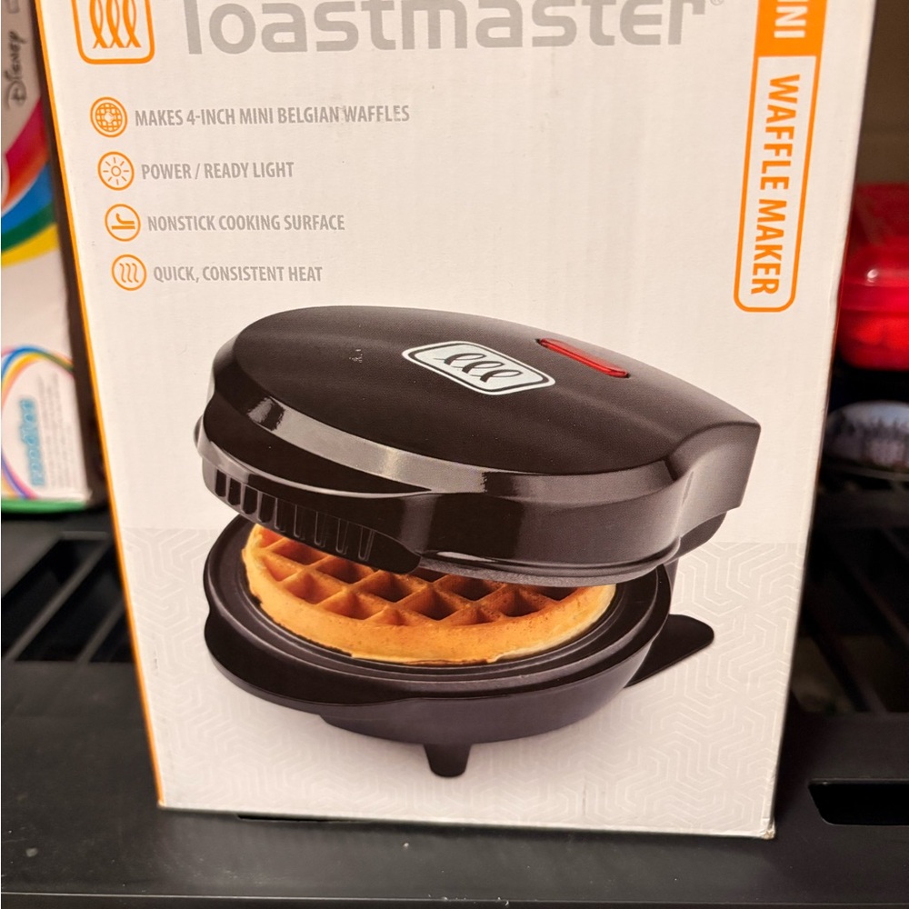 Toastmaster Mini Waffle Maker